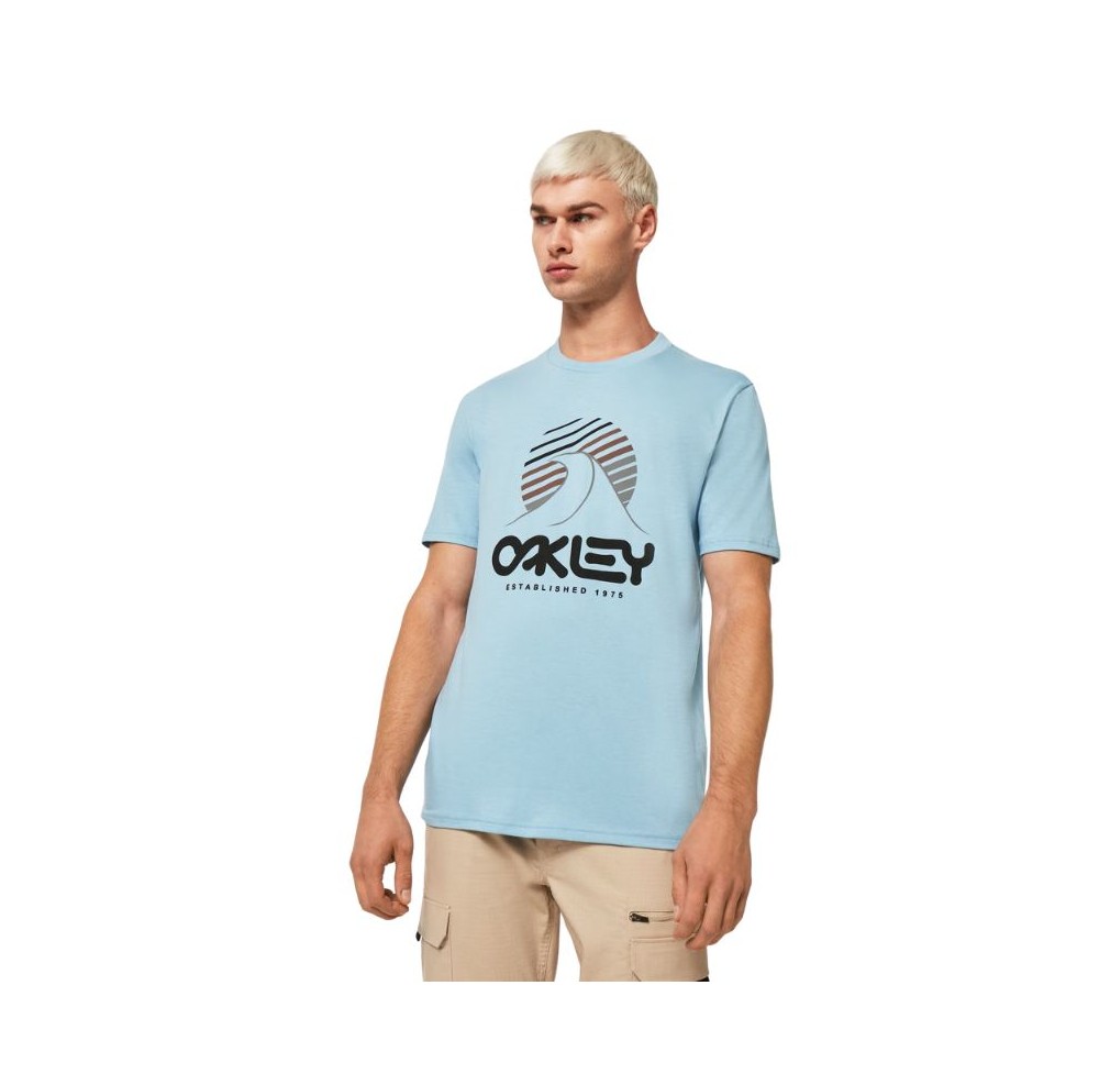 Oakley t shirts hotsell