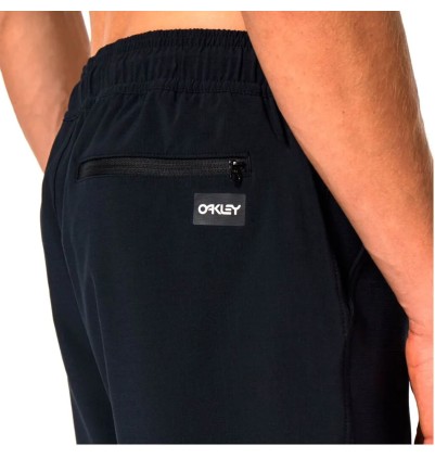 Oakley Transport Hybrid Trunk