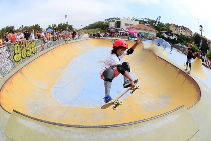 Aprender patinar con Escuela de skate ecs